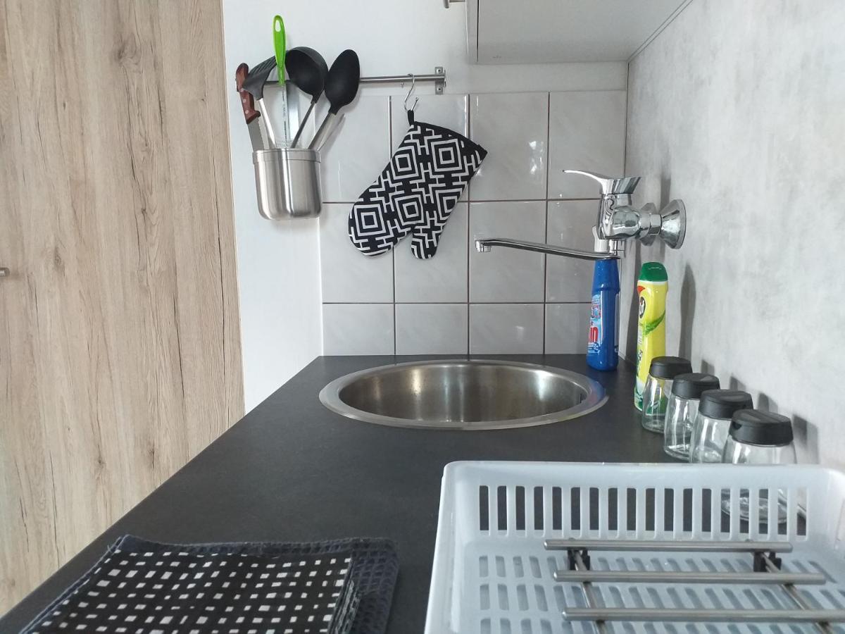 Art Inn Apartmanhaz Balaton-Gyenesdias Ngoại thất bức ảnh