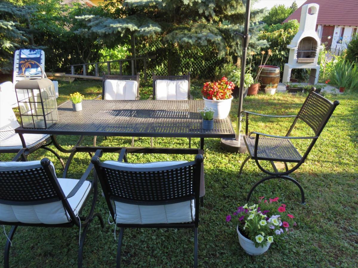 Art Inn Apartmanhaz Balaton-Gyenesdias Ngoại thất bức ảnh